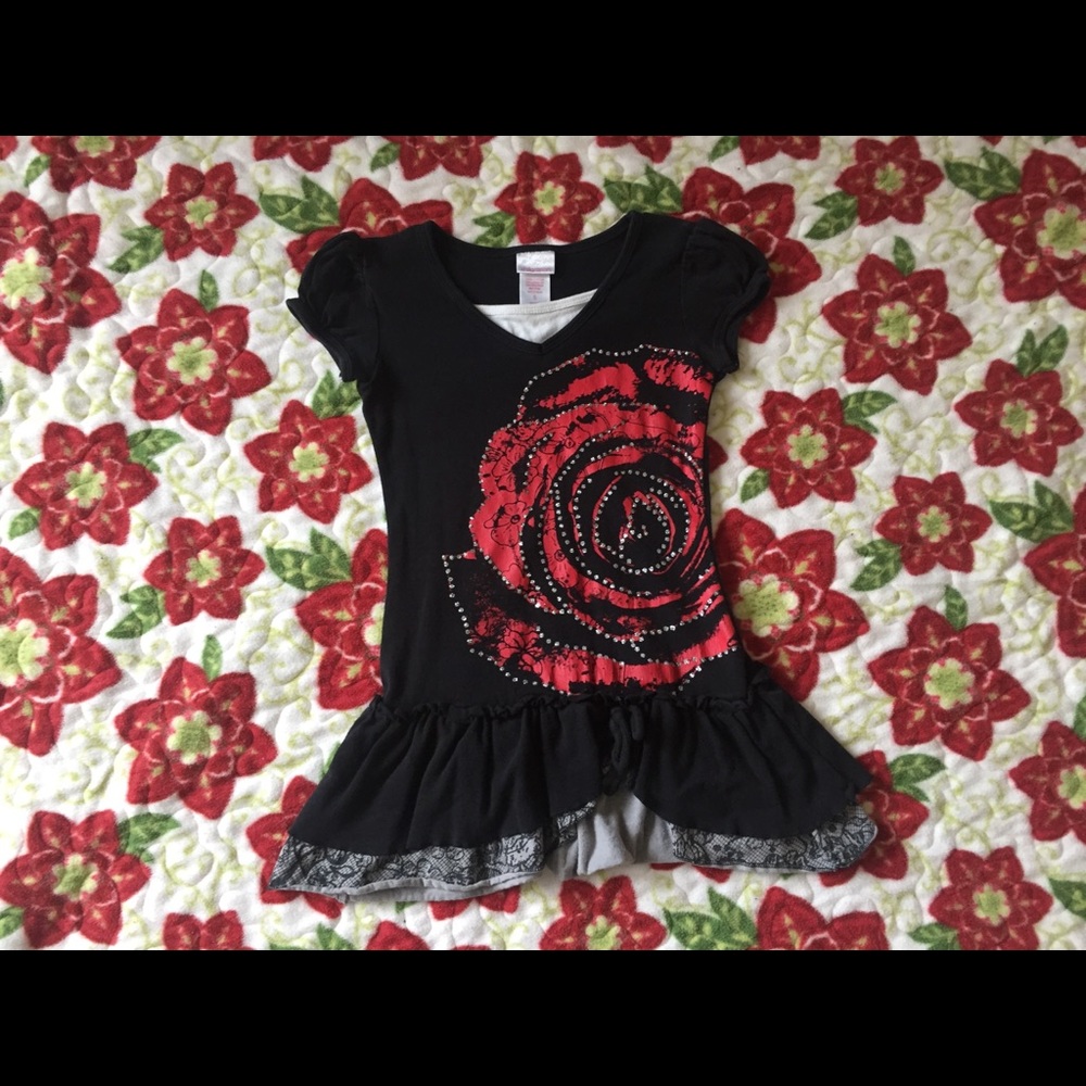 Black tee w/ sparkly rose
